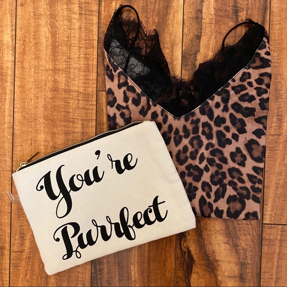 PRICE DROP! Feline Fine Bundle of 2 - Picture 1 of 9